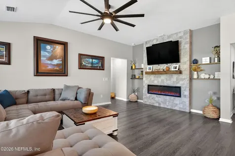 665 Flach Drive St. Johns FL 32259