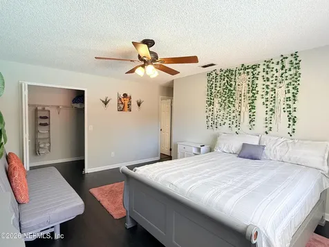 7748 Pepper Circle E Jacksonville FL 32244