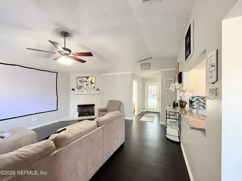 7748 Pepper Circle E Jacksonville FL 32244