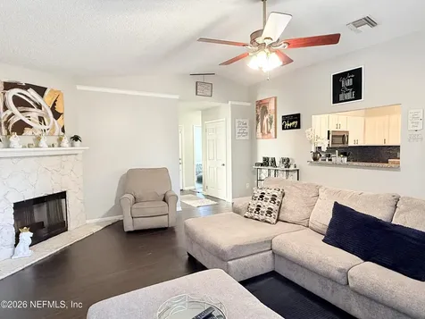 7748 Pepper Circle E Jacksonville FL 32244