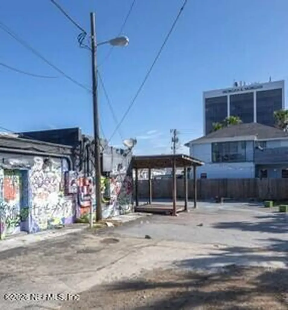 312-318 Seabreeze Boulevard Daytona Beach FL 32118