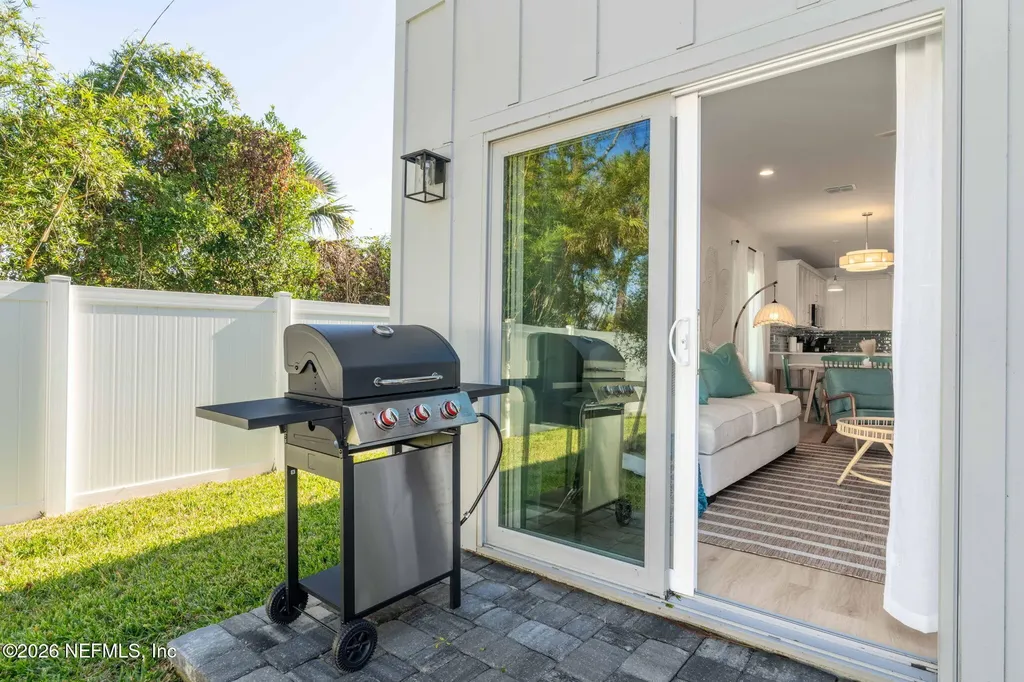 921-925 2nd Avenue S Jacksonville Beach FL 32250