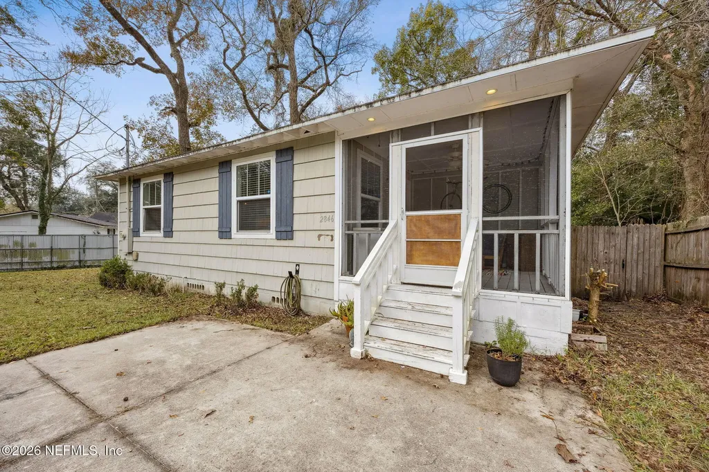 2846 Cherokee Circle W Jacksonville FL 32205