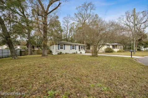 2846 Cherokee Circle W Jacksonville FL 32205