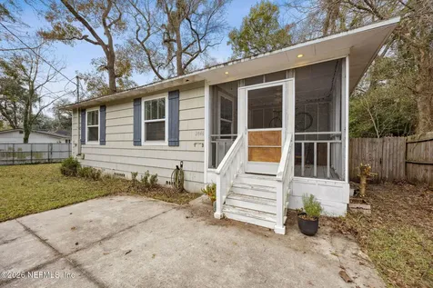 2846 Cherokee Circle W Jacksonville FL 32205