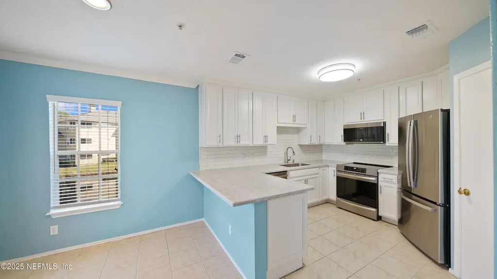 1701 The Greens Way Jacksonville Beach FL 32250