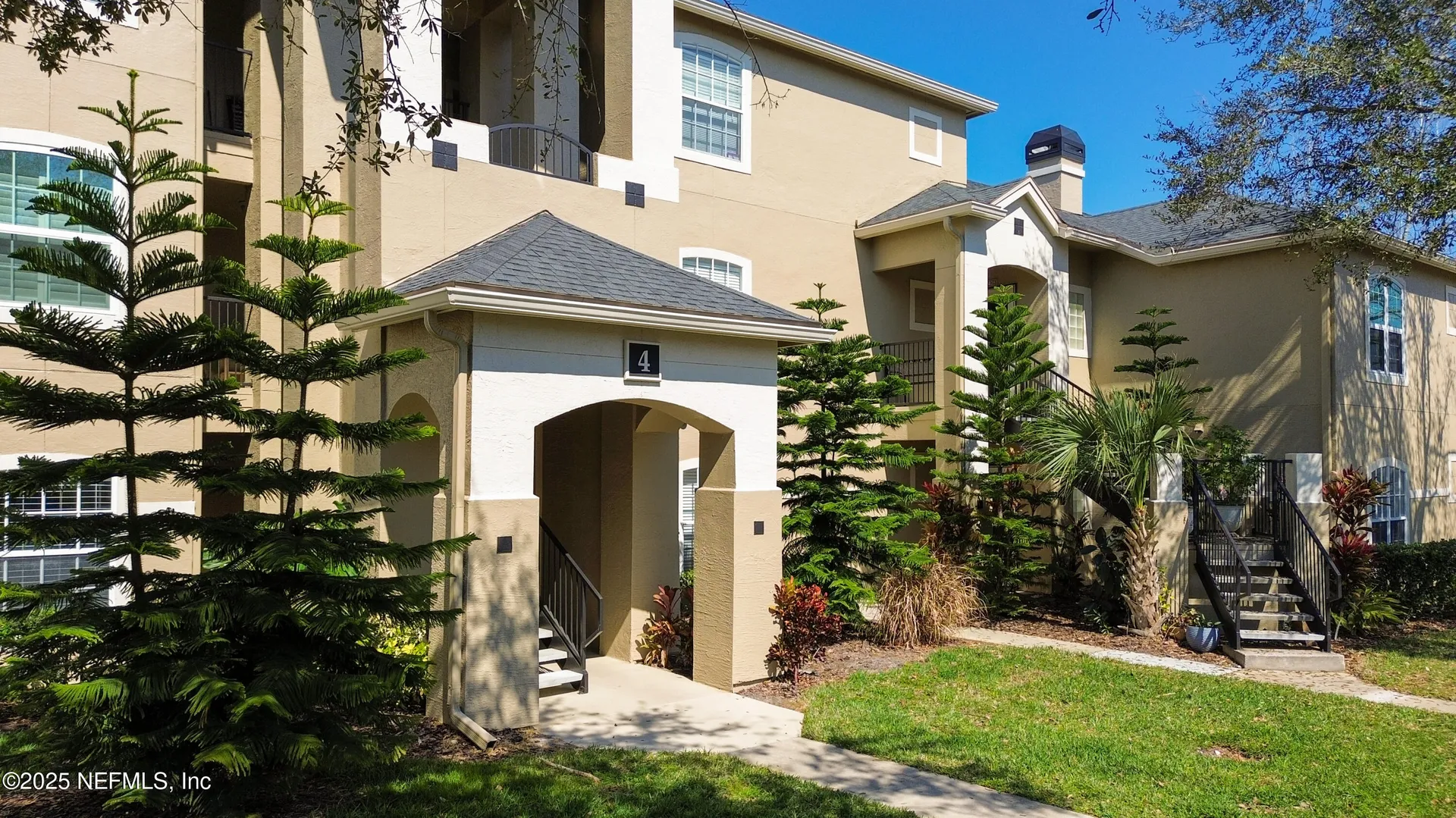1701 The Greens Way Jacksonville Beach FL 32250