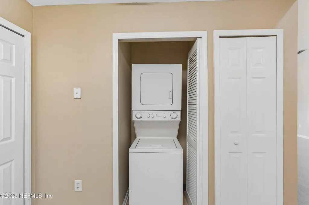 6069 Maggies Circle Jacksonville FL 32244