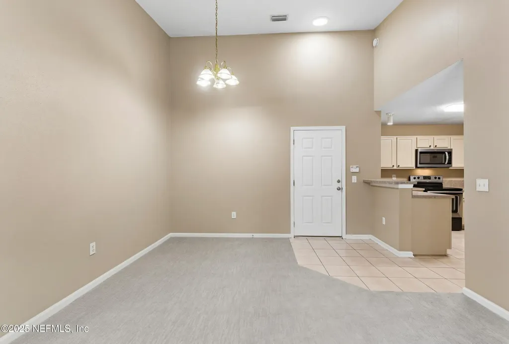 6069 Maggies Circle Jacksonville FL 32244