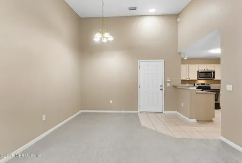 6069 Maggies Circle Jacksonville FL 32244