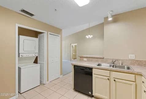 6069 Maggies Circle Jacksonville FL 32244