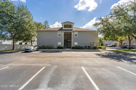 6069 Maggies Circle Jacksonville FL 32244