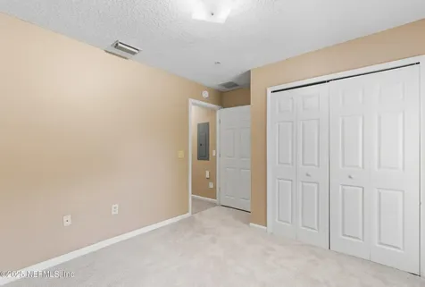 6069 Maggies Circle Jacksonville FL 32244