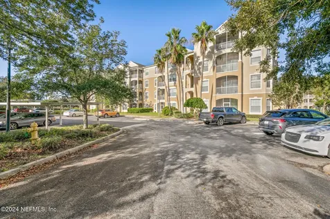 7801 Point Meadows Drive Jacksonville FL 32256