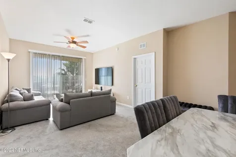 7801 Point Meadows Drive Jacksonville FL 32256