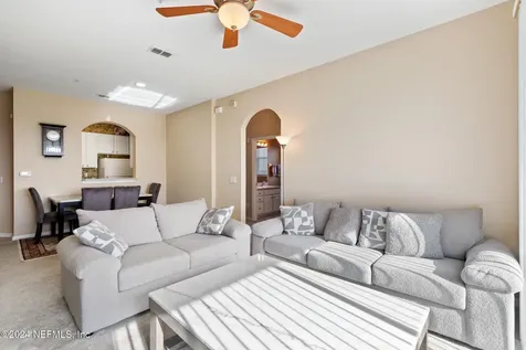 7801 Point Meadows Drive Jacksonville FL 32256