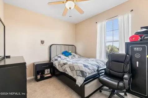 7801 Point Meadows Drive Jacksonville FL 32256