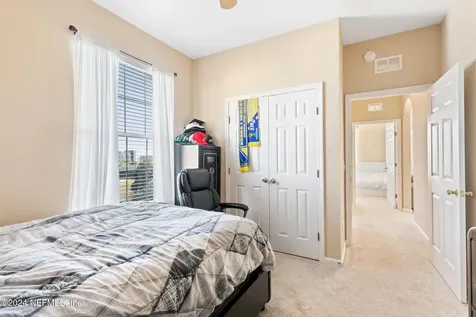 7801 Point Meadows Drive Jacksonville FL 32256