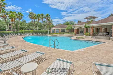 7801 Point Meadows Drive Jacksonville FL 32256