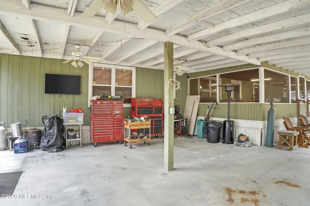 10697 County Road 127 Sanderson FL 32087