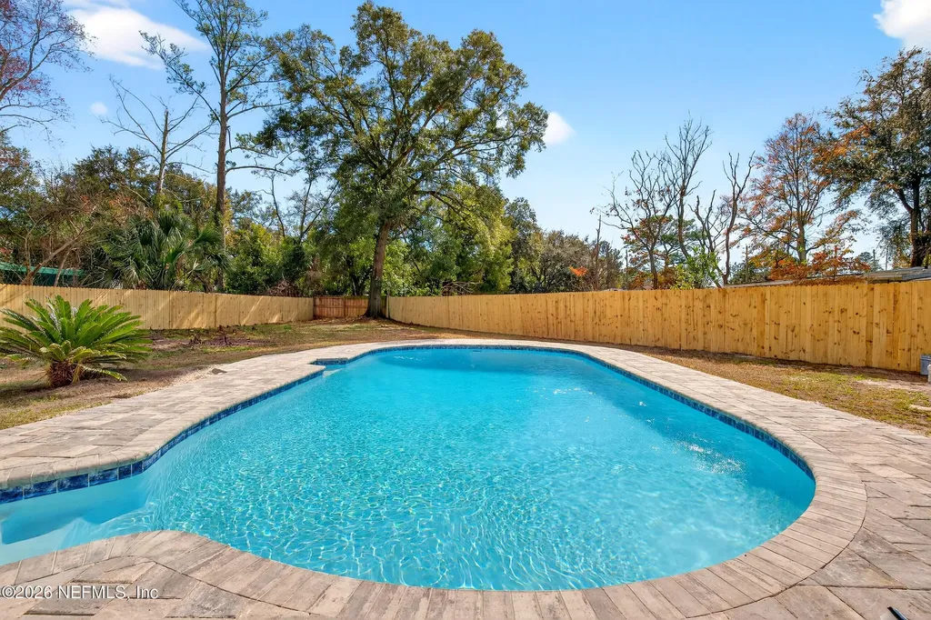 7944 Guerad Drive N Jacksonville FL 32210