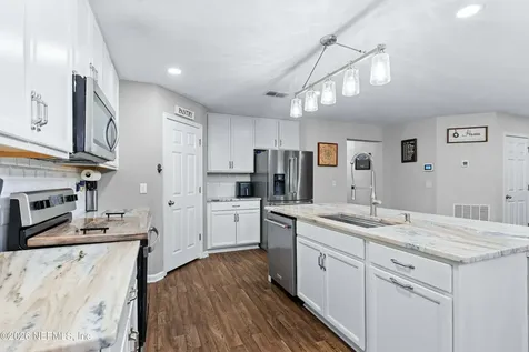 12390 Cherry Bluff Drive Jacksonville FL 32218