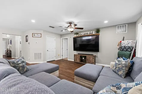 12390 Cherry Bluff Drive Jacksonville FL 32218