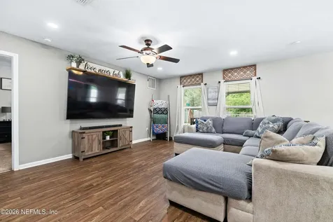 12390 Cherry Bluff Drive Jacksonville FL 32218
