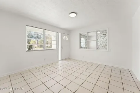 4721 Bedford Road Jacksonville FL 32207