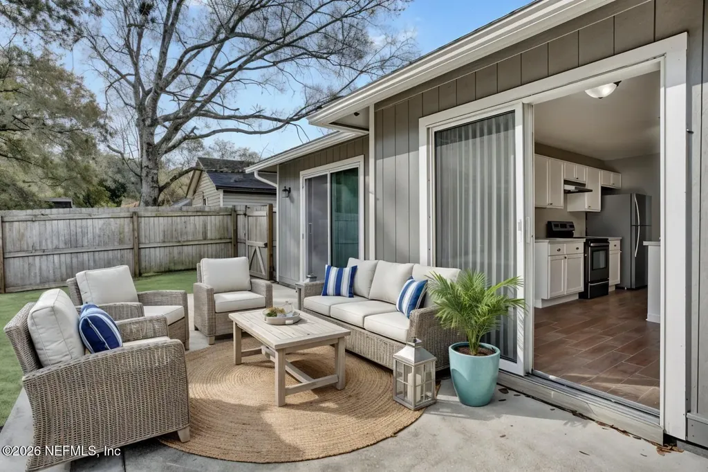 6975 Huntington Woods Circle E Jacksonville FL 32244