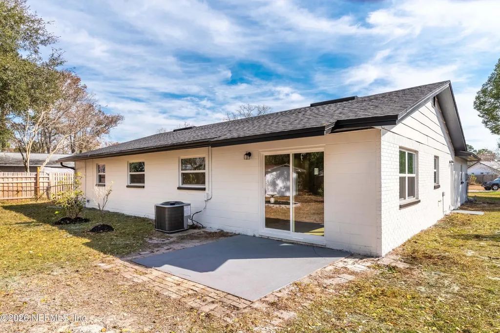 7738 Rondeau Drive E Jacksonville FL 32217