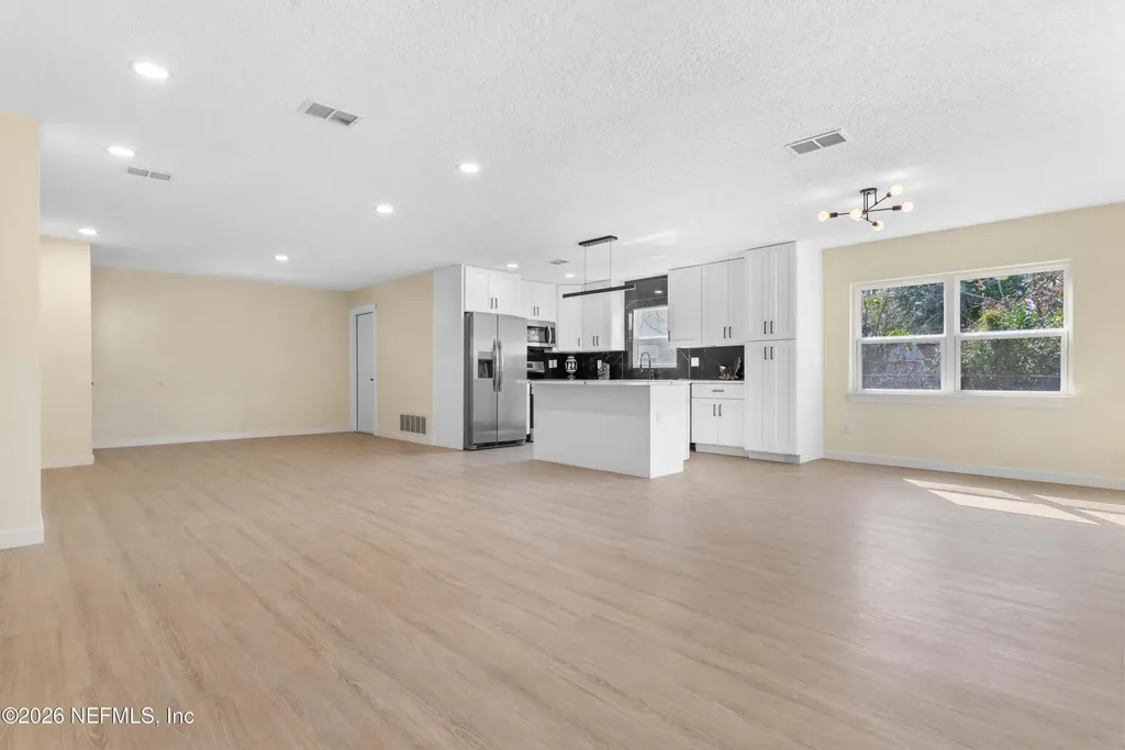 7738 Rondeau Drive E Jacksonville FL 32217
