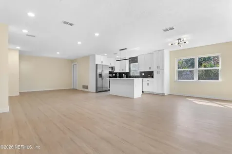 7738 Rondeau Drive E Jacksonville FL 32217