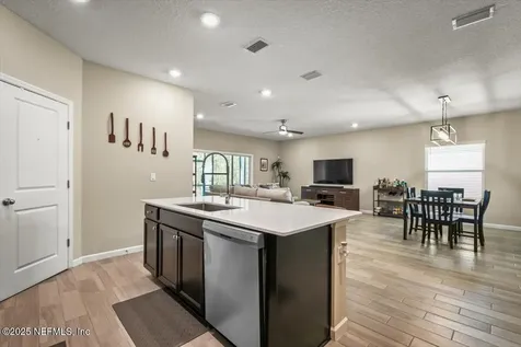 9486 Lovage Lane Jacksonville FL 32219