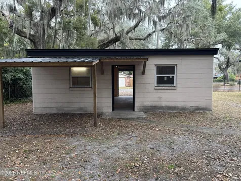 725 Myrtle Avenue Green Cove Springs FL 32043
