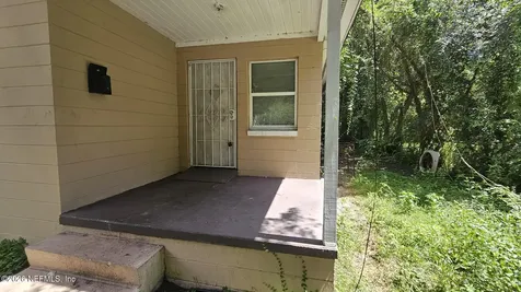 2727 N N Davis Road Street Jacksonville FL 32209