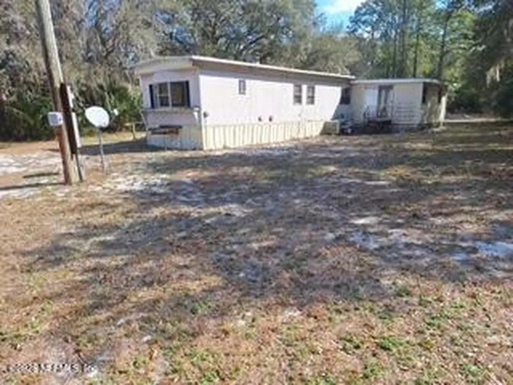 197 County Road 207a East Palatka FL 32131