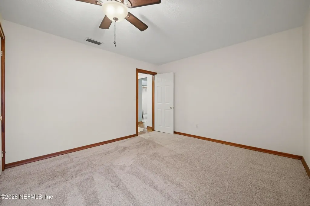 689 S Highway17 San Mateo FL 32187