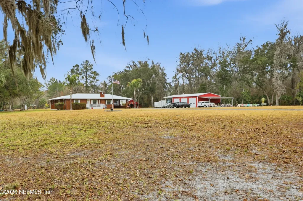 689 S Highway17 San Mateo FL 32187