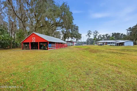 689 S Highway17 San Mateo FL 32187