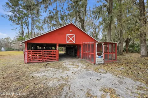 689 S Highway17 San Mateo FL 32187