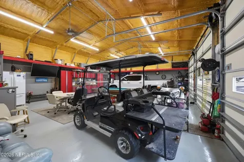 689 S Highway17 San Mateo FL 32187
