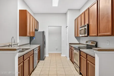 8188 Cabin Lake Circle Jacksonville FL 32256