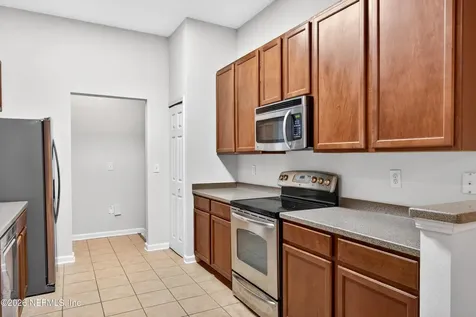8188 Cabin Lake Circle Jacksonville FL 32256