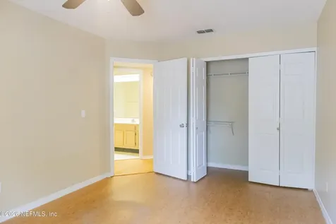 8066 Dickie Drive Jacksonville FL 32216