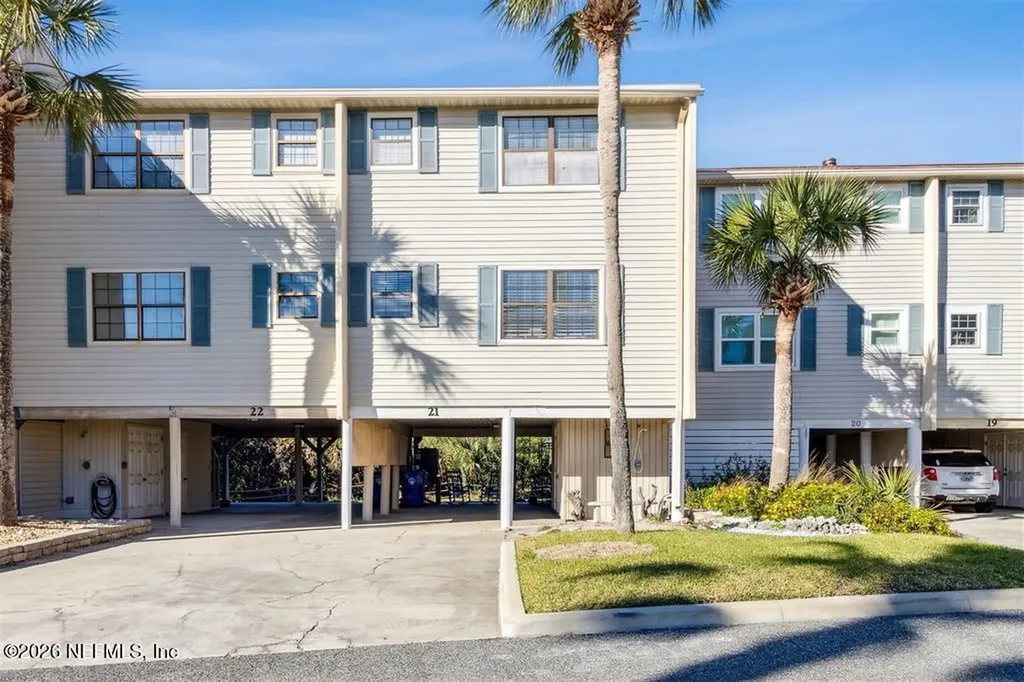 925 Tarpon Avenue Fernandina Beach FL 32034