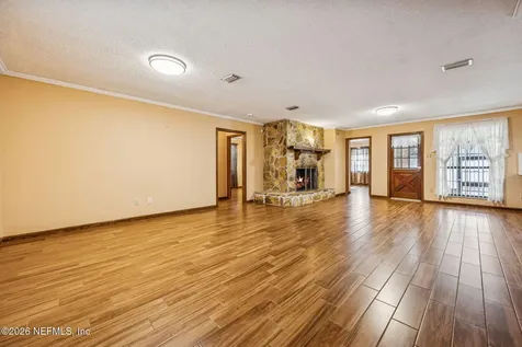 6048 Woodelm Drive Jacksonville FL 32218