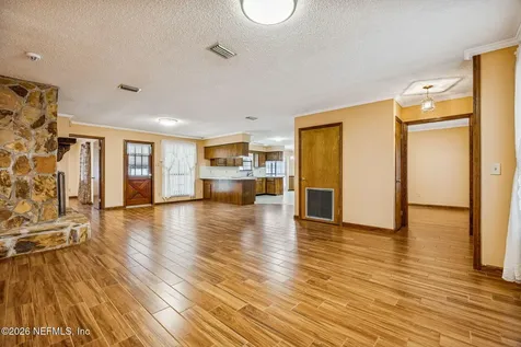 6048 Woodelm Drive Jacksonville FL 32218
