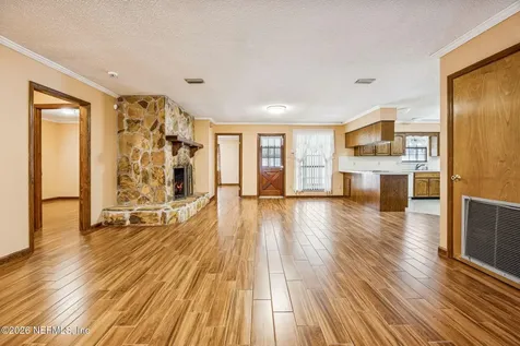 6048 Woodelm Drive Jacksonville FL 32218