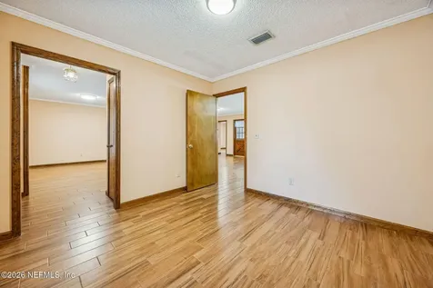 6048 Woodelm Drive Jacksonville FL 32218